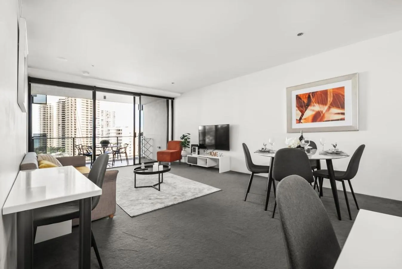 Affordable 4Guest Oceanview Apt Resort Amenities Gold Coast