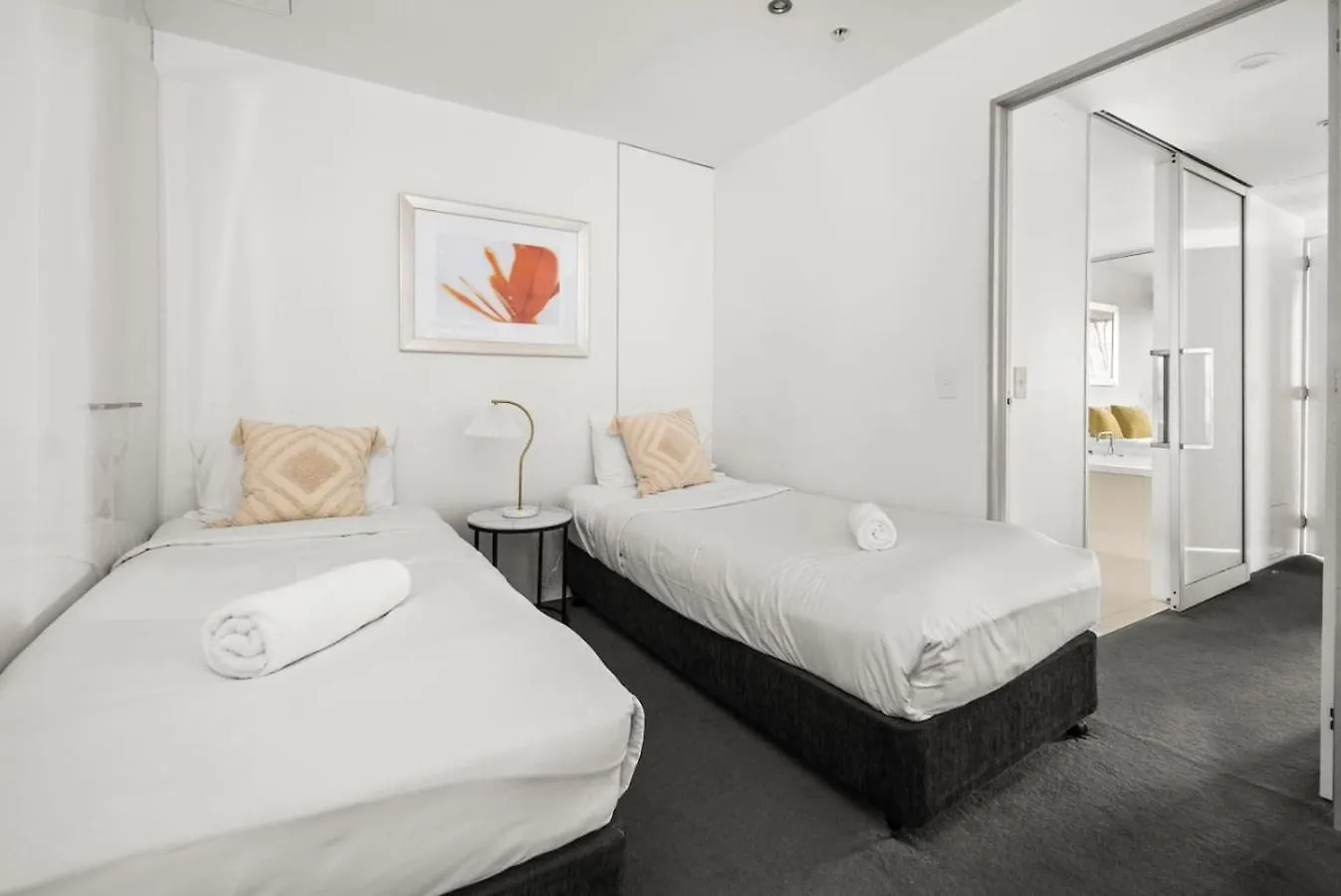 Affordable 4Guest Oceanview Apt Resort Amenities Gold Coast Apartment